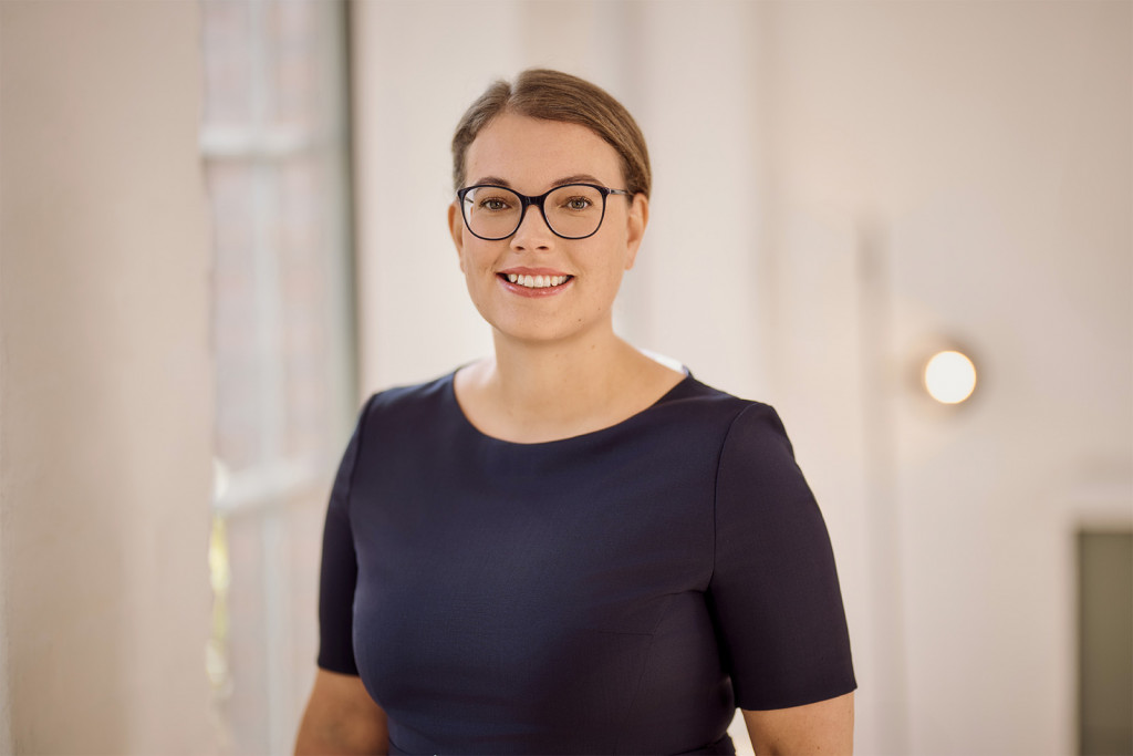 Dr. Johanna Büstgens